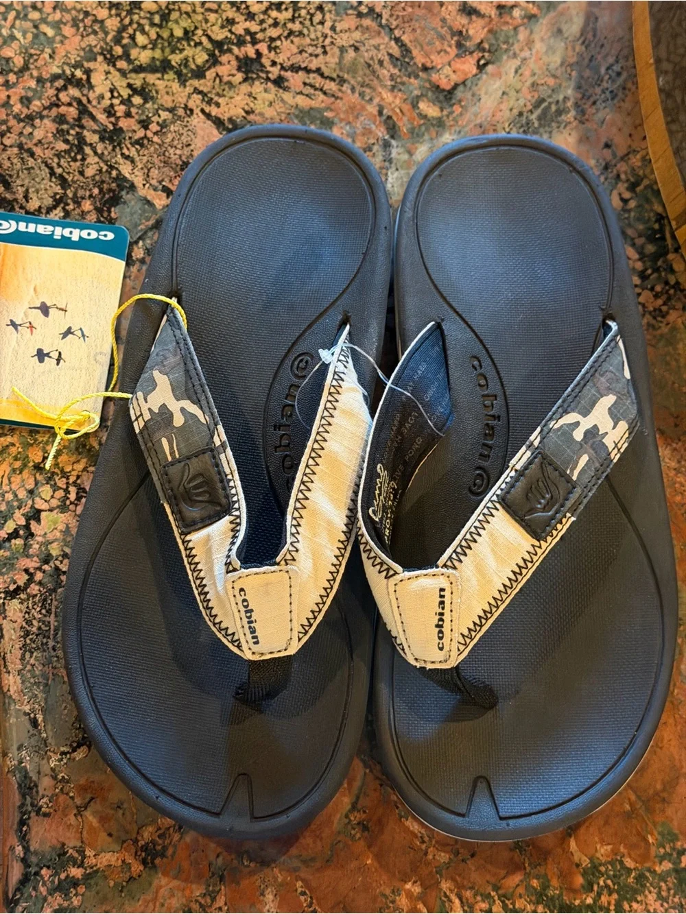 COBIAN men’s SUMO LP Thong Sandals